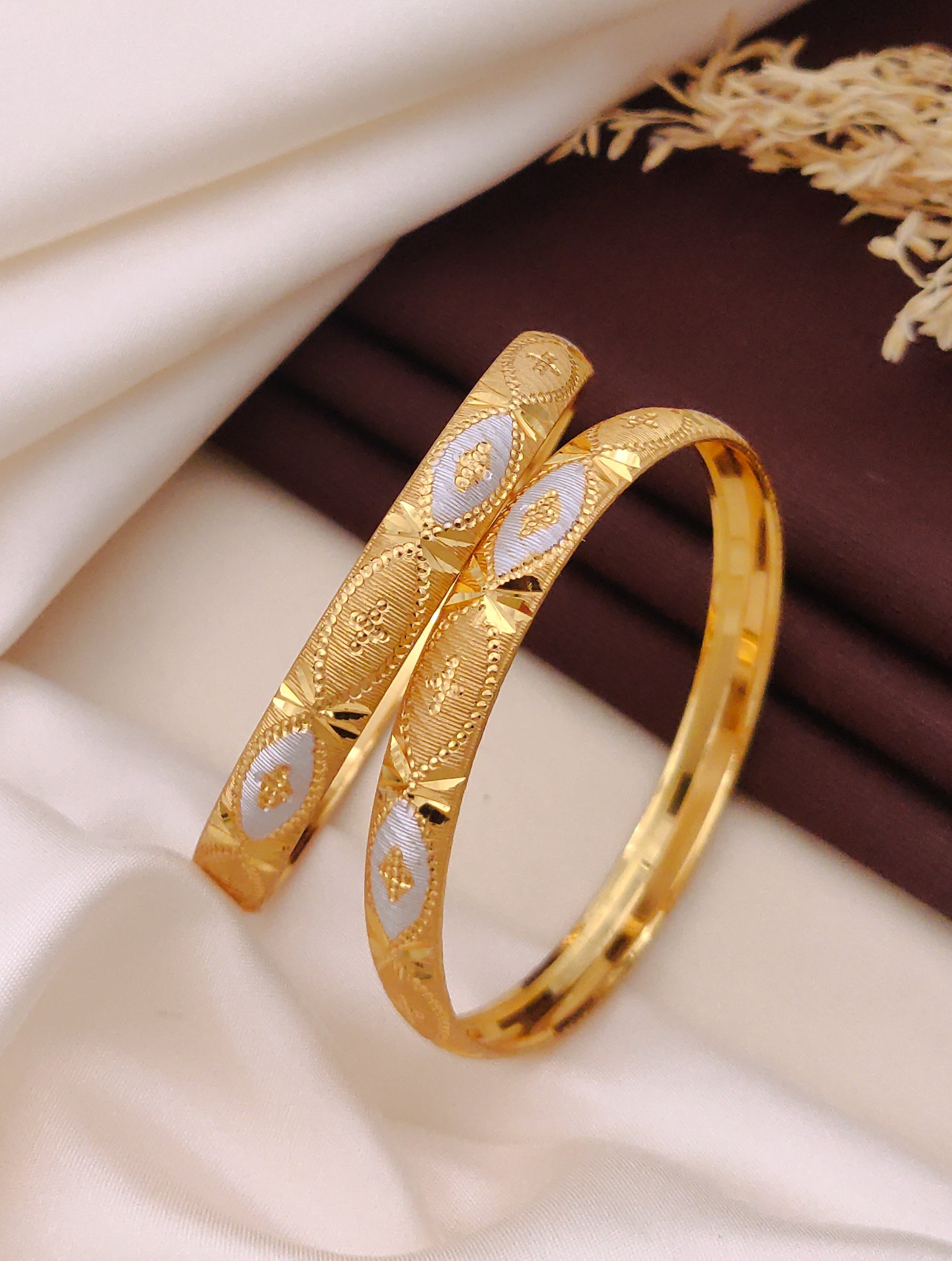 Aarya Bangle ( set of 2)
