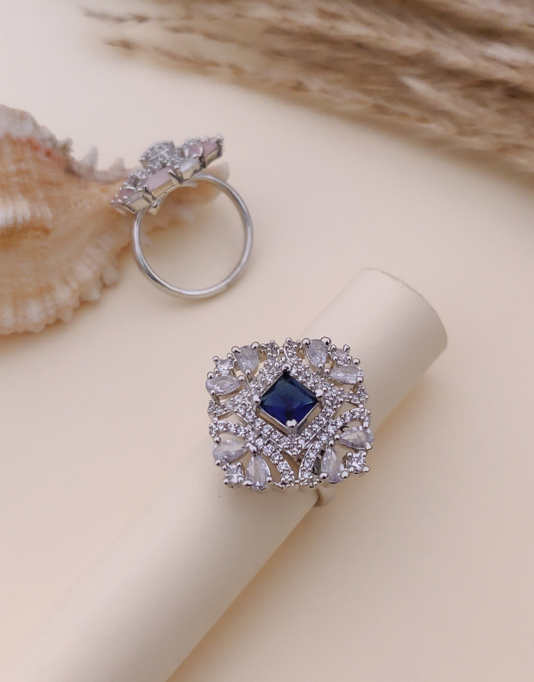 Alica Adjustable Ring