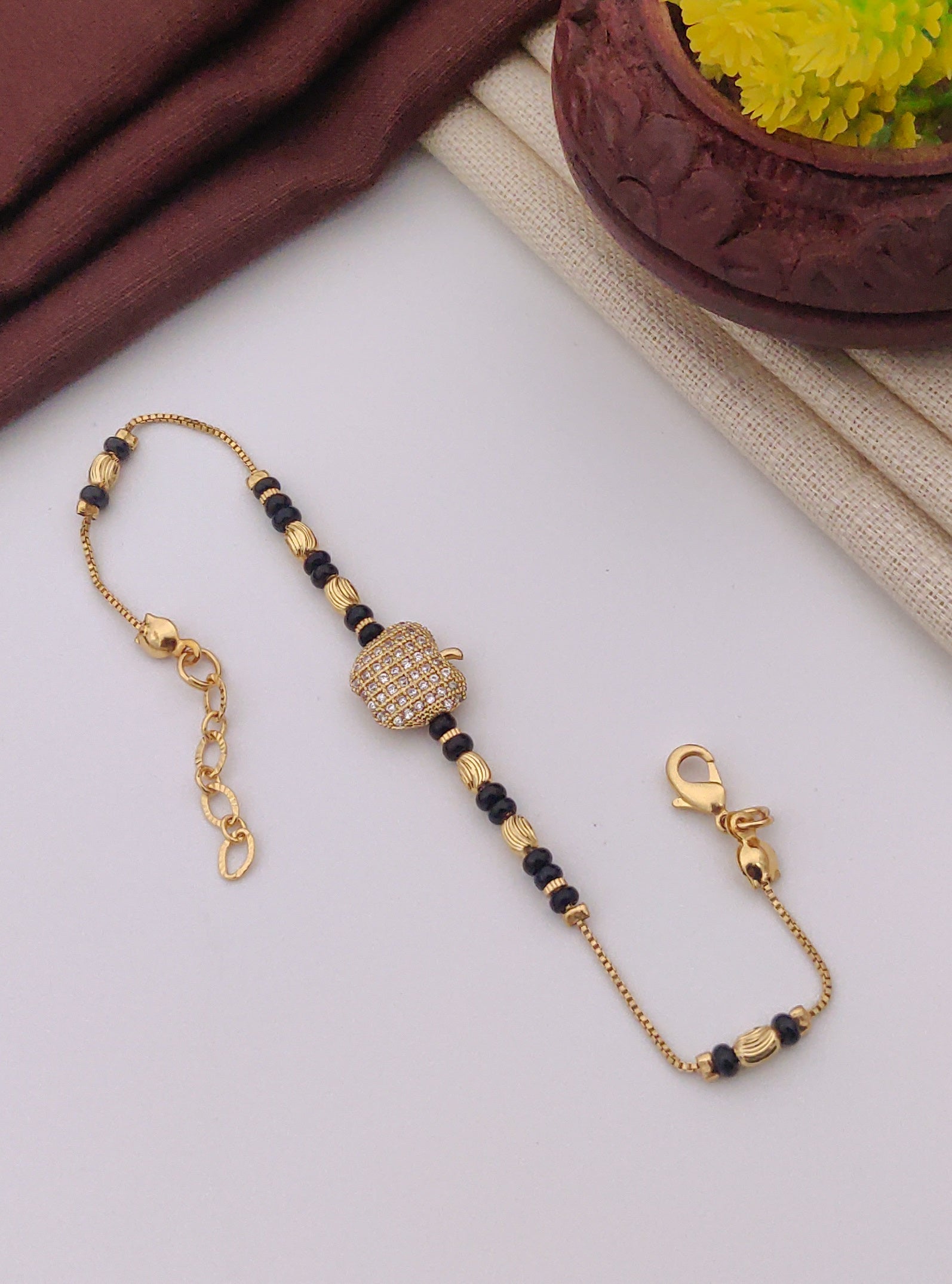 Chandrika Hand Mangalsutra