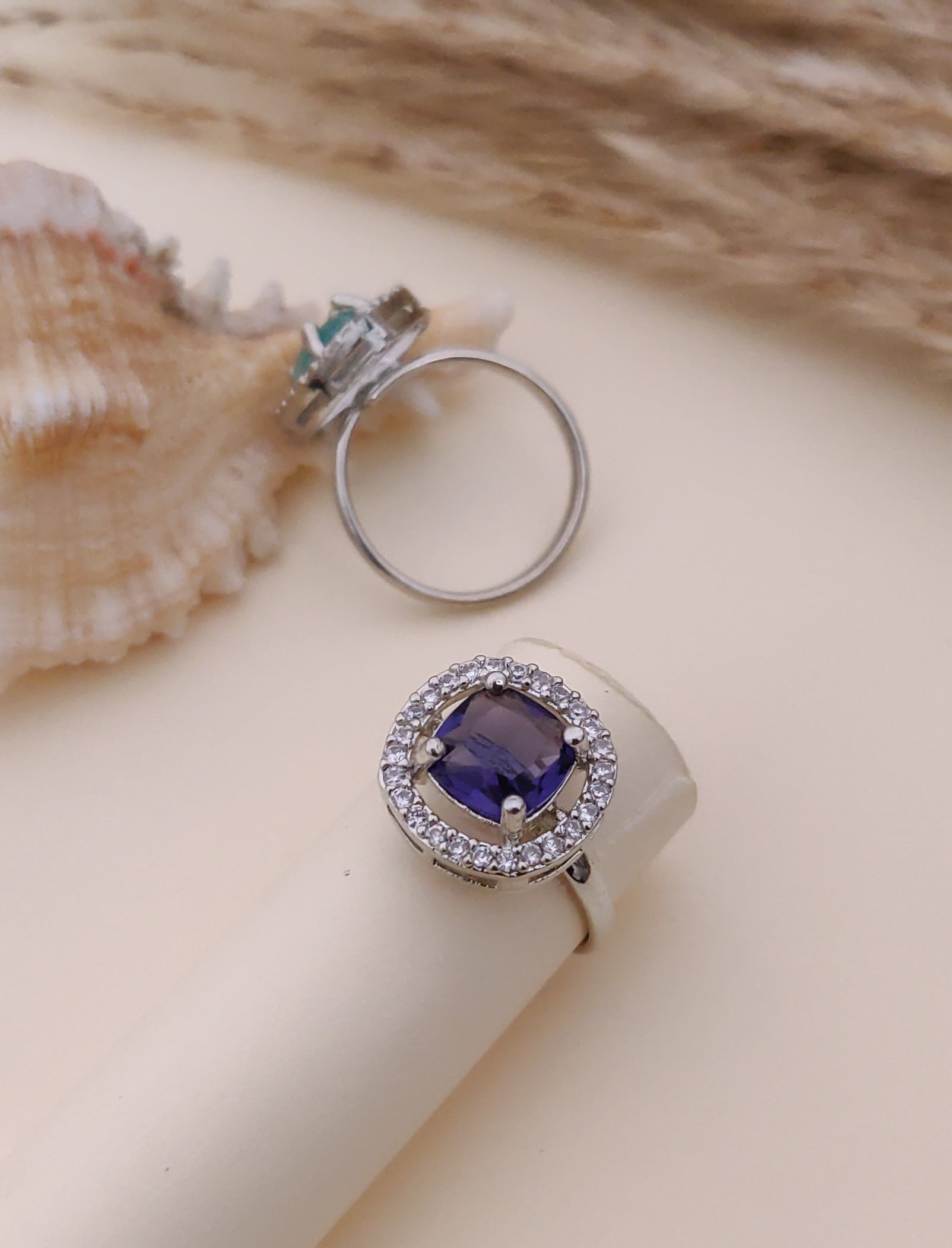 Glenn Adjustable Ring