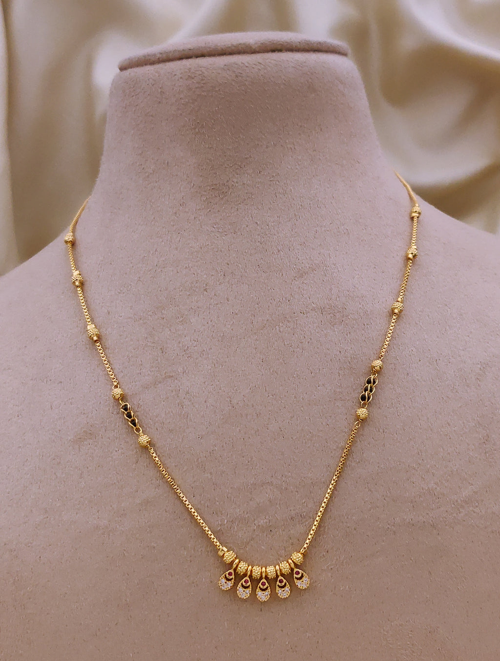 Saavni Mangalsutra