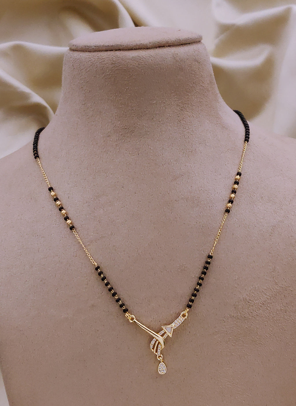 Veena Mangalsutra