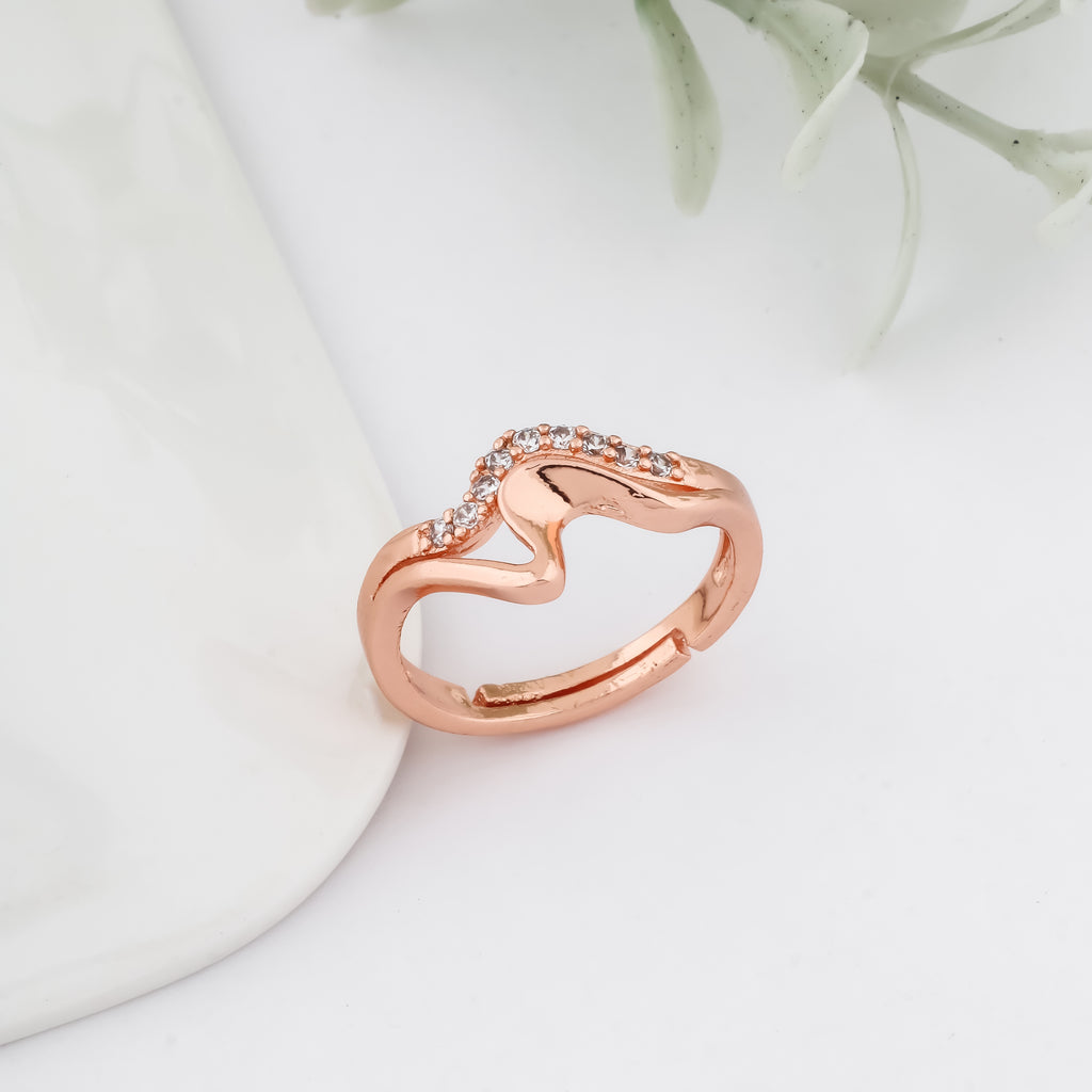 Curved Love Shine Ring