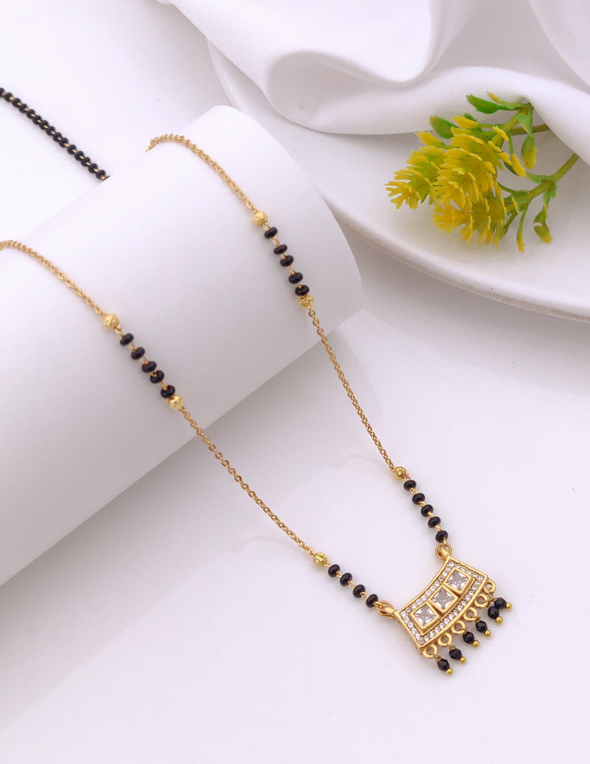 Mahima Gold Mangalsutra