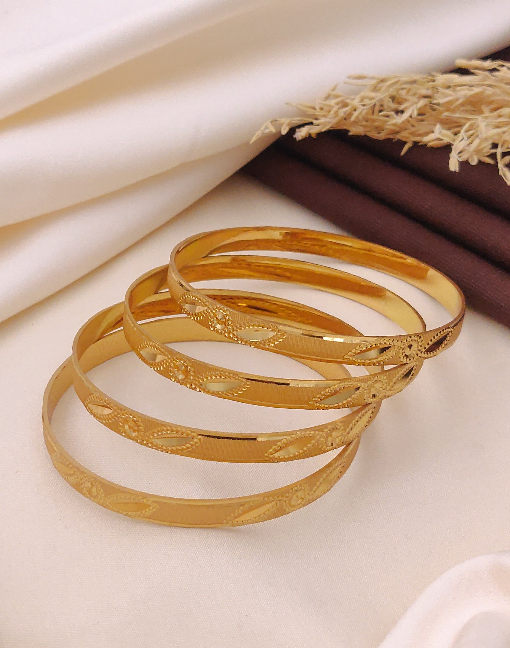 Megha Bangle (set of 4)