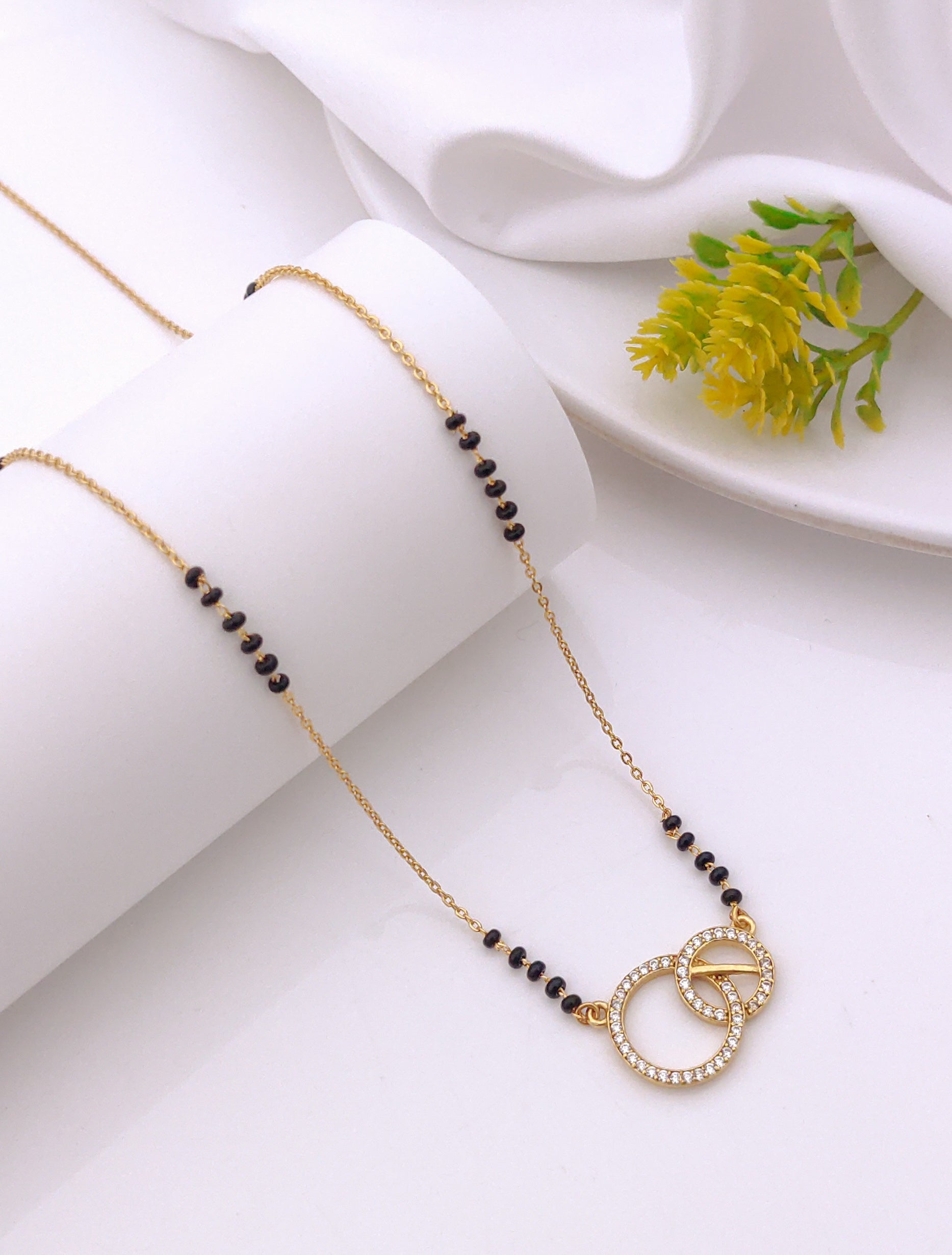 Mishika Gold Mangalsutra
