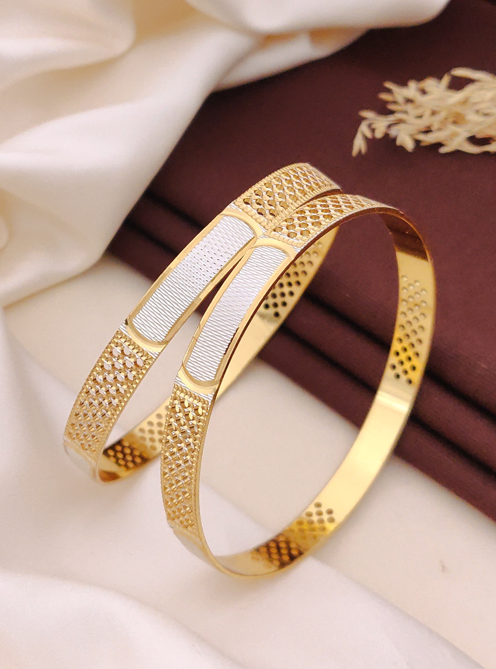 Neeta Bangle ( set of 2 )