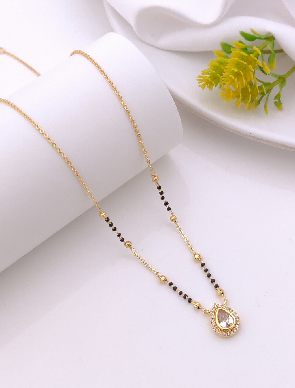 Pinal Diamond Gold Mangalsutra