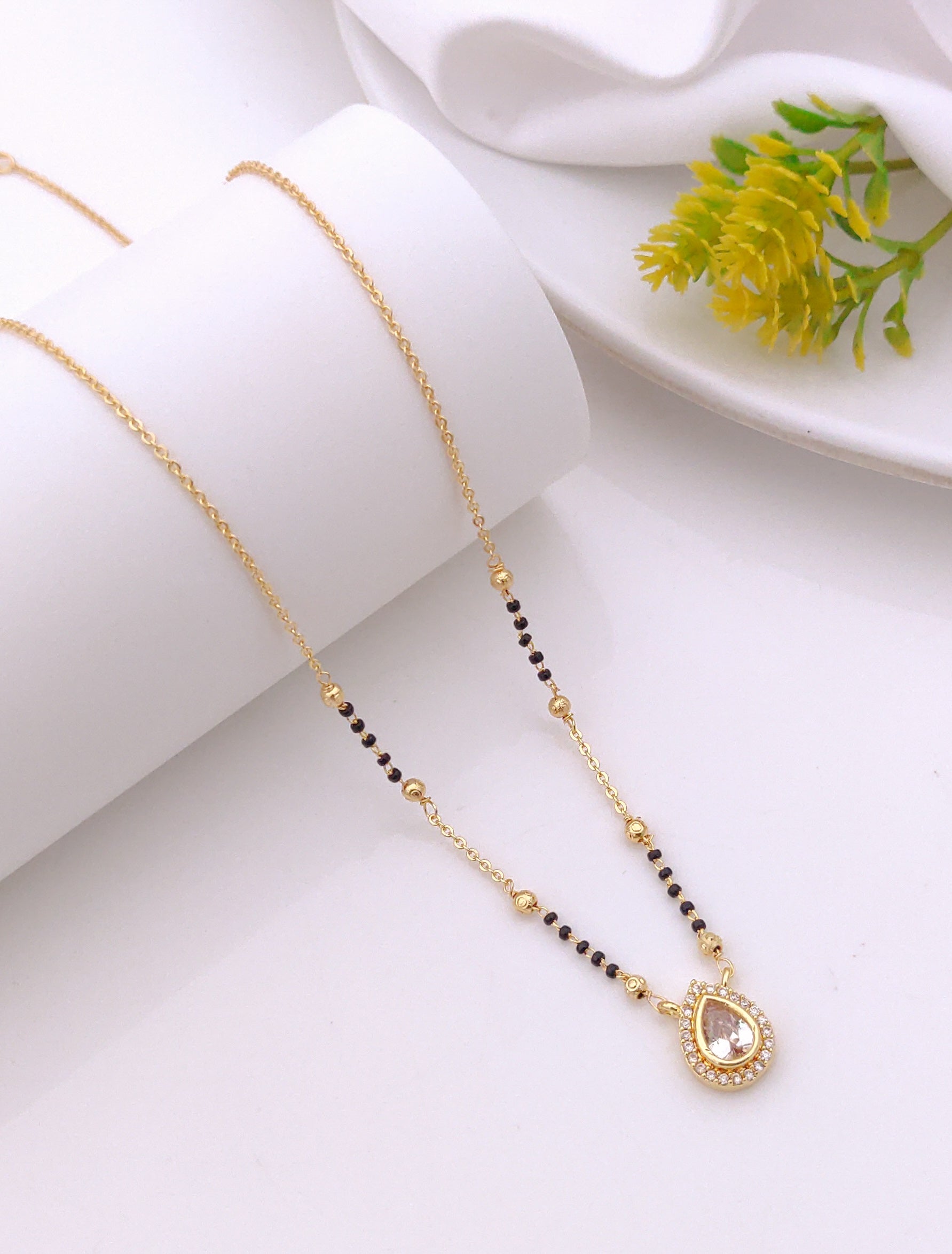 Pinal Diamond Gold Mangalsutra