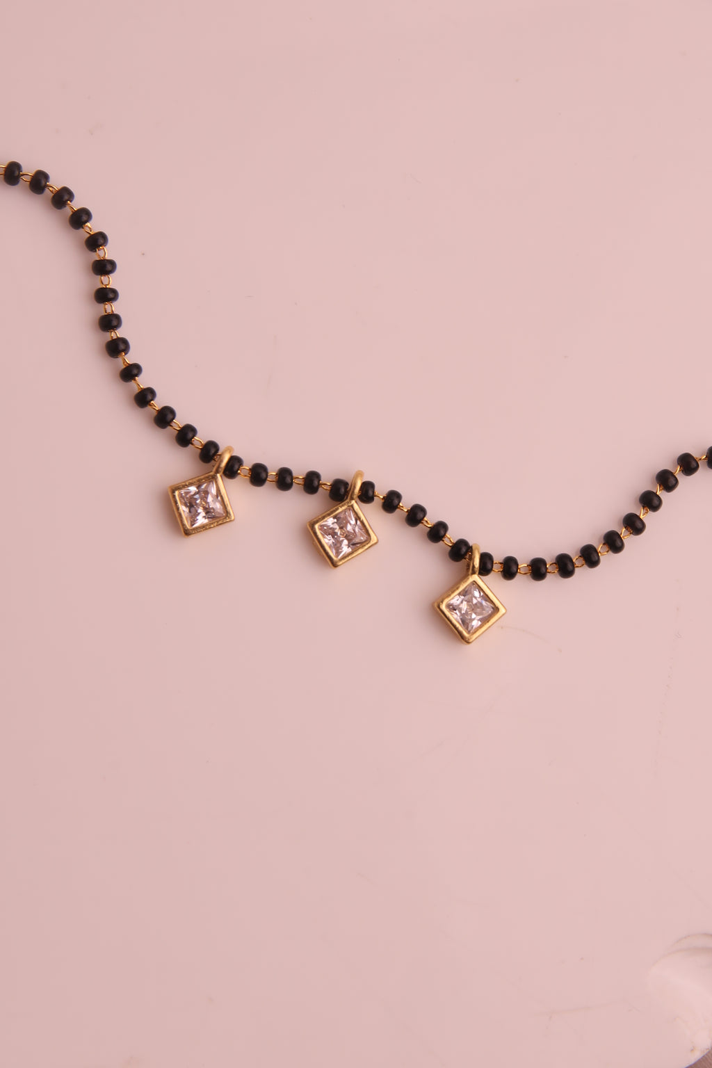 Alia Hand Mangalsutra