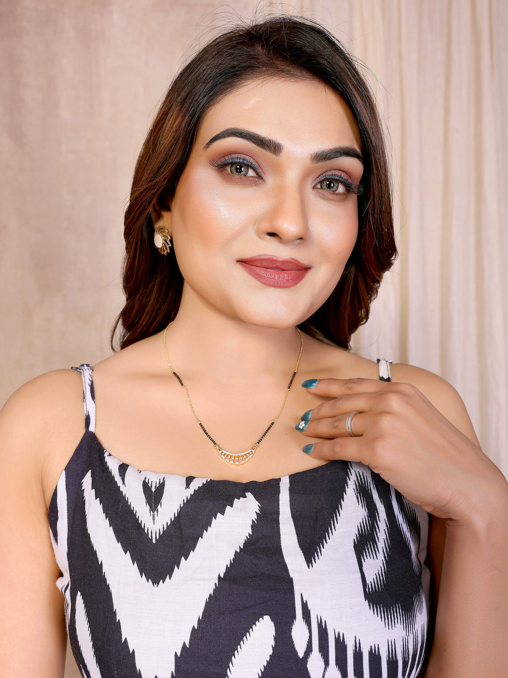 Eliza Gold Mangalsutra