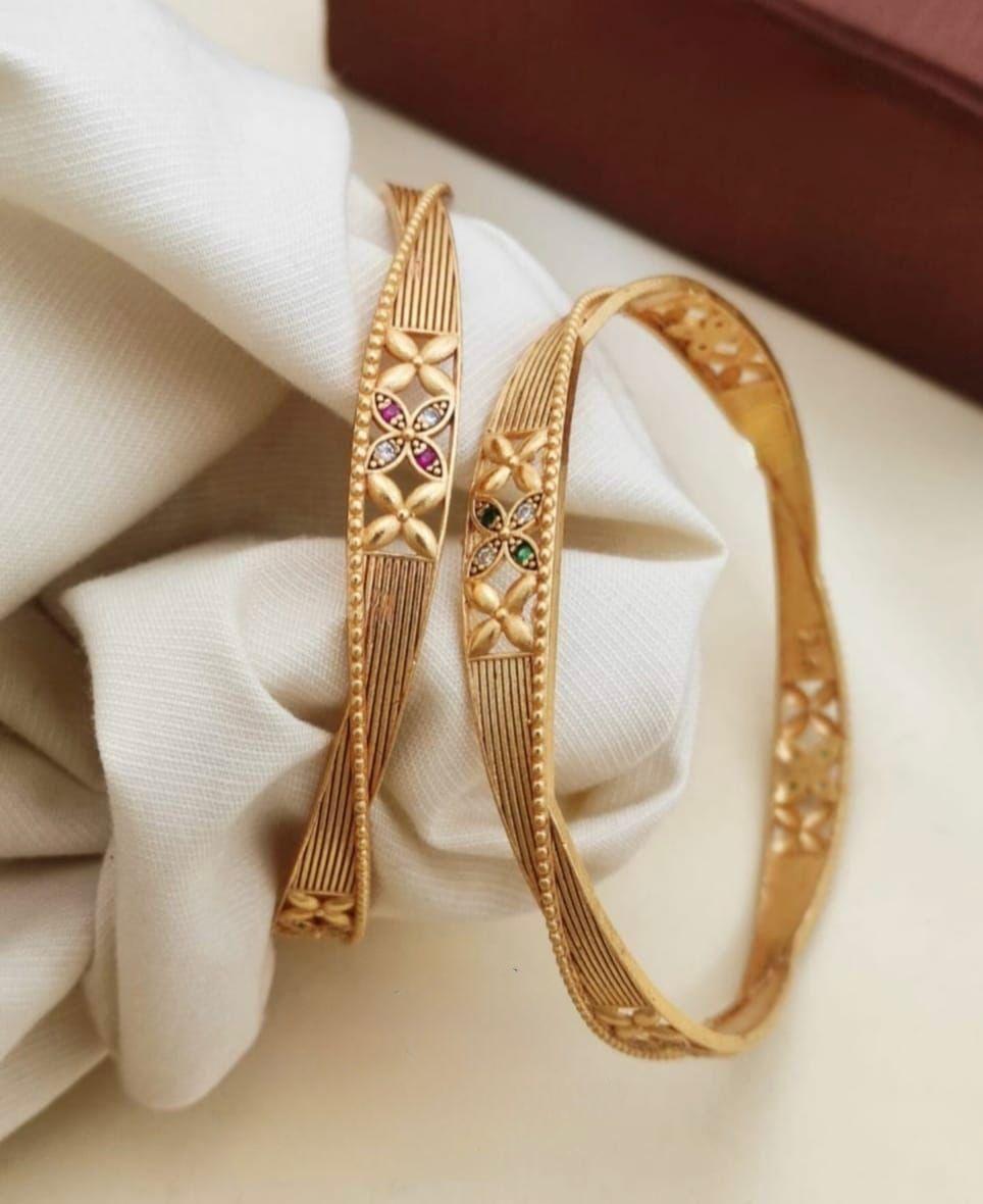 Falak Bangle (Set of 2 )