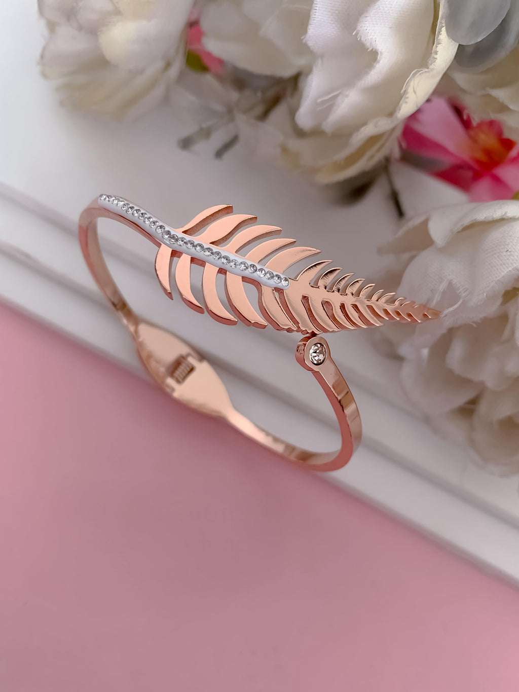 Iris flower Bracelet