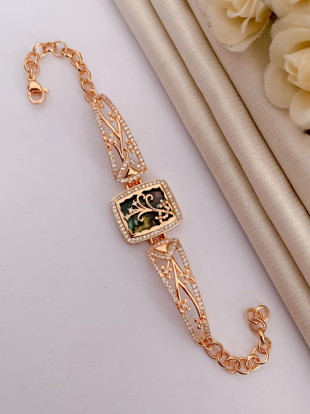 Saloni braclet