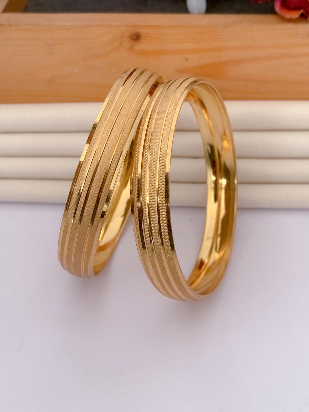 Riyu Bangles  ( Set of 2 )