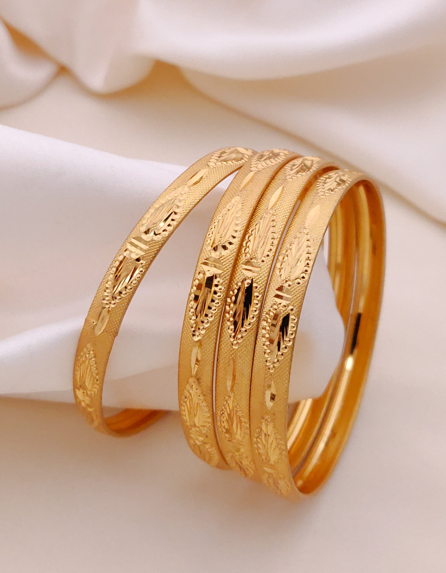 Zuri Bangle  ( Set of 4 )